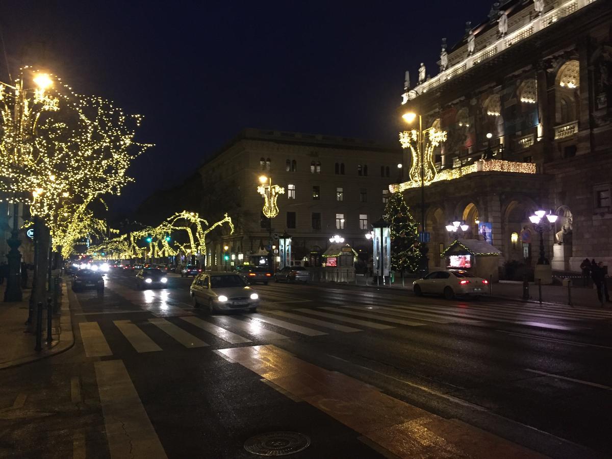Opera Guesthouse Budapest Bagian luar foto