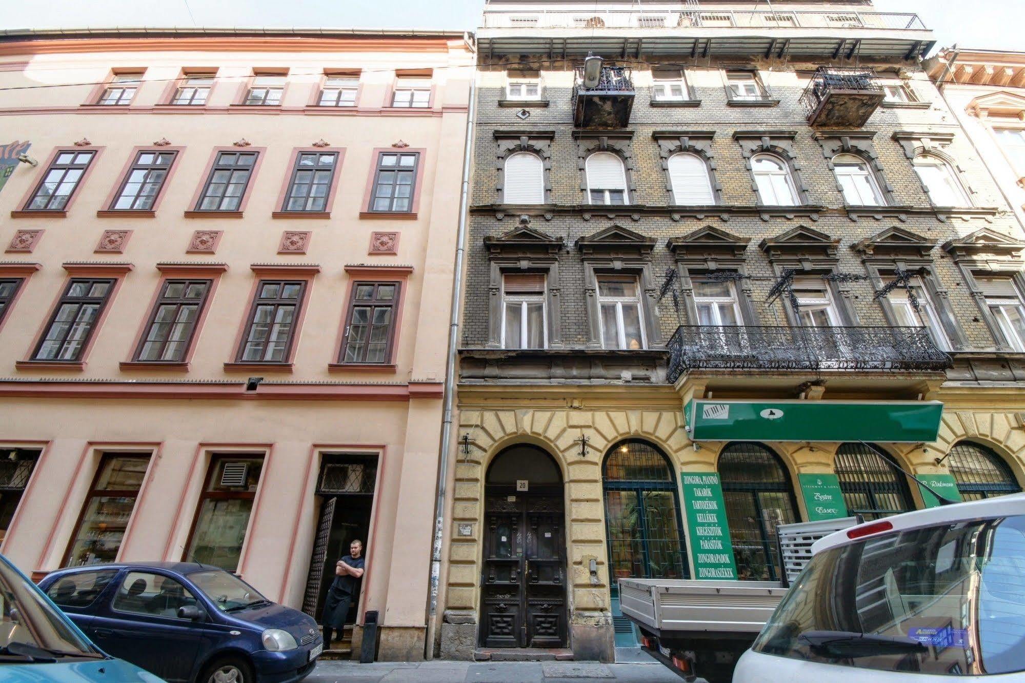 Opera Guesthouse Budapest Bagian luar foto