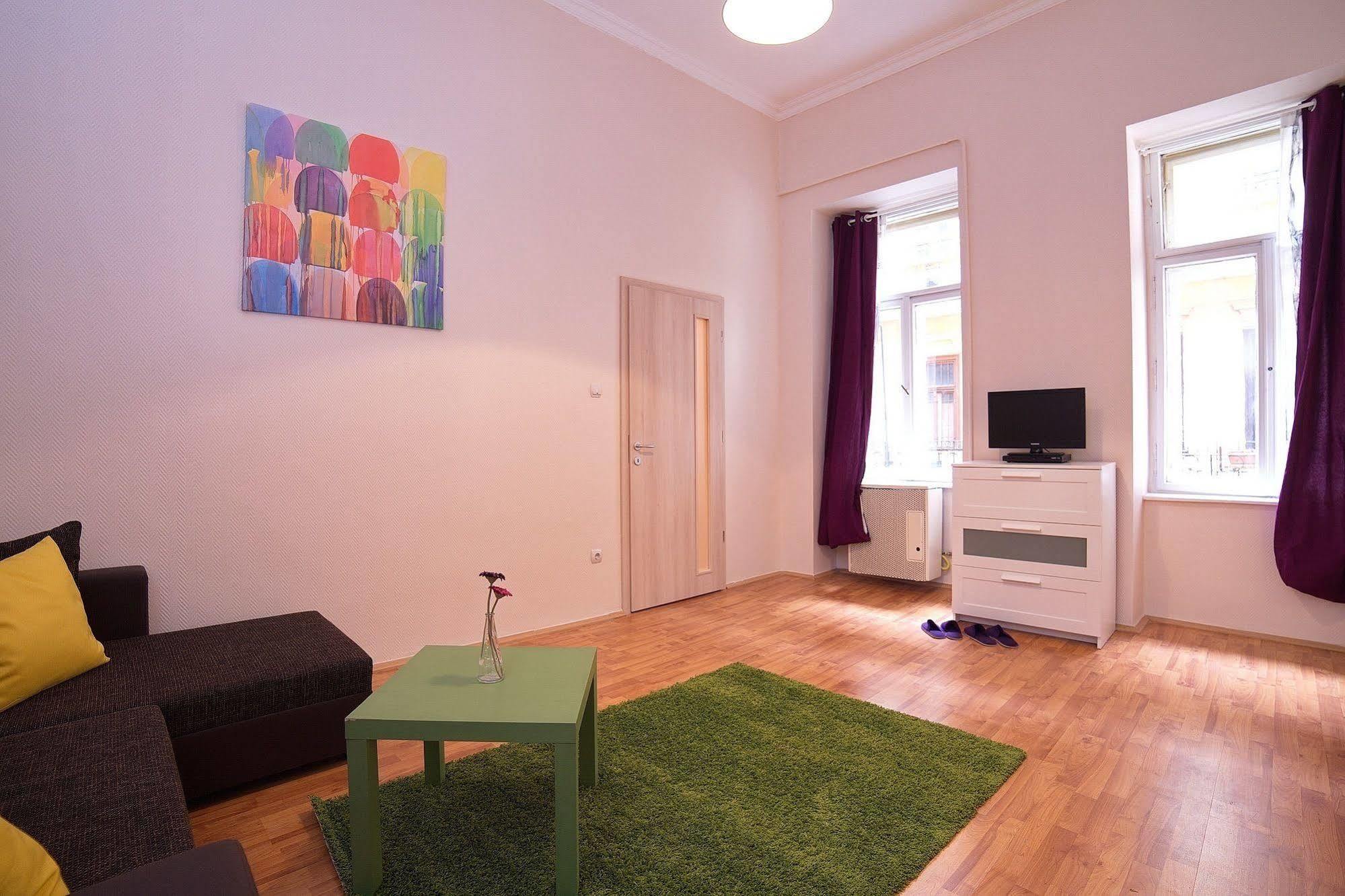 Opera Guesthouse Budapest Bagian luar foto